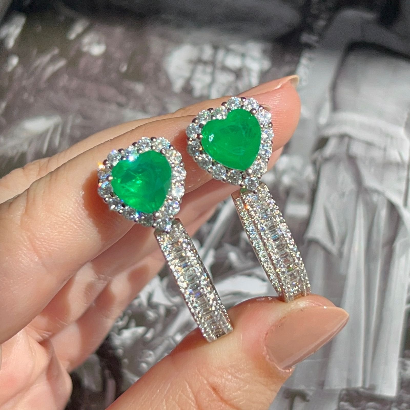 Brinco Argola Verde Esmeralda Prateada