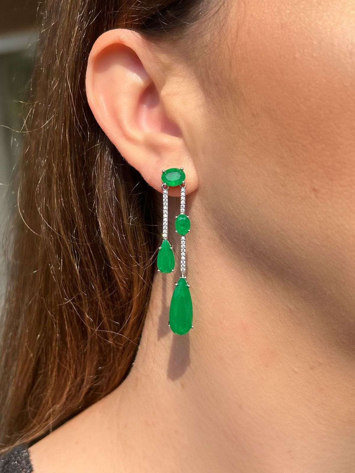 Brinco Verde Esmeralda Ródio Branco