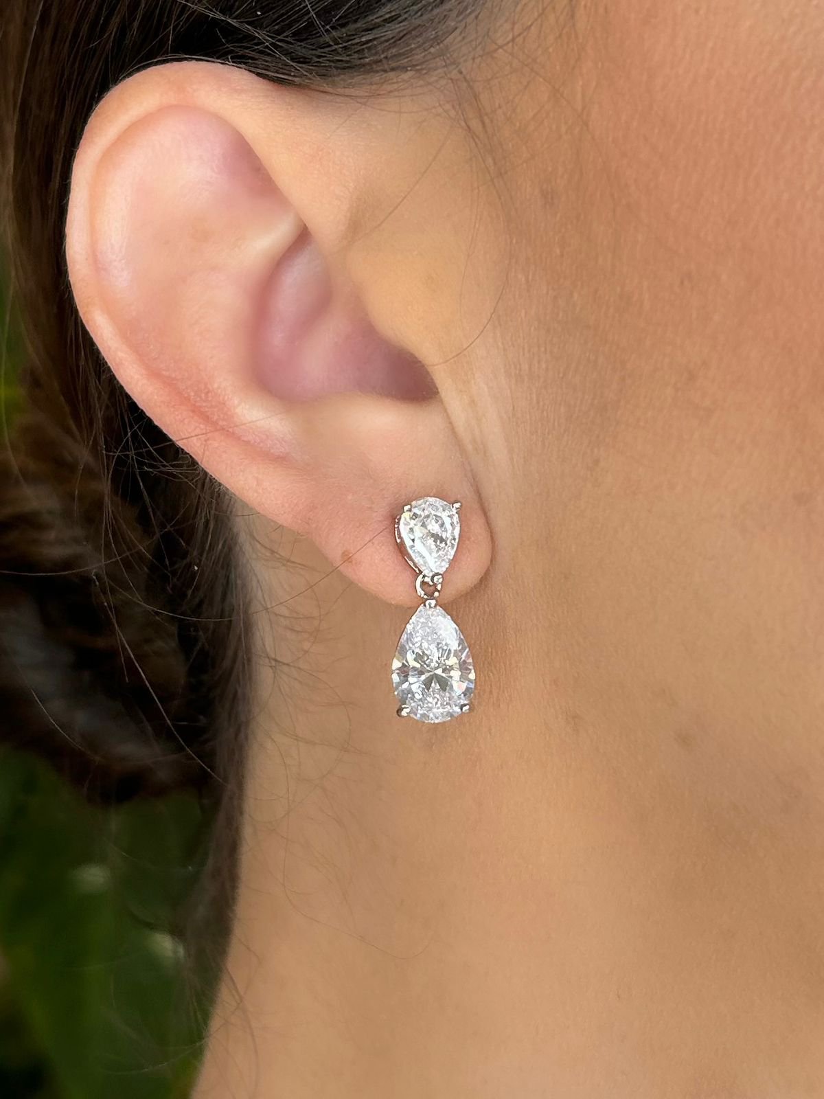 Brinco Duas Gotas Cristal Rodio Branco