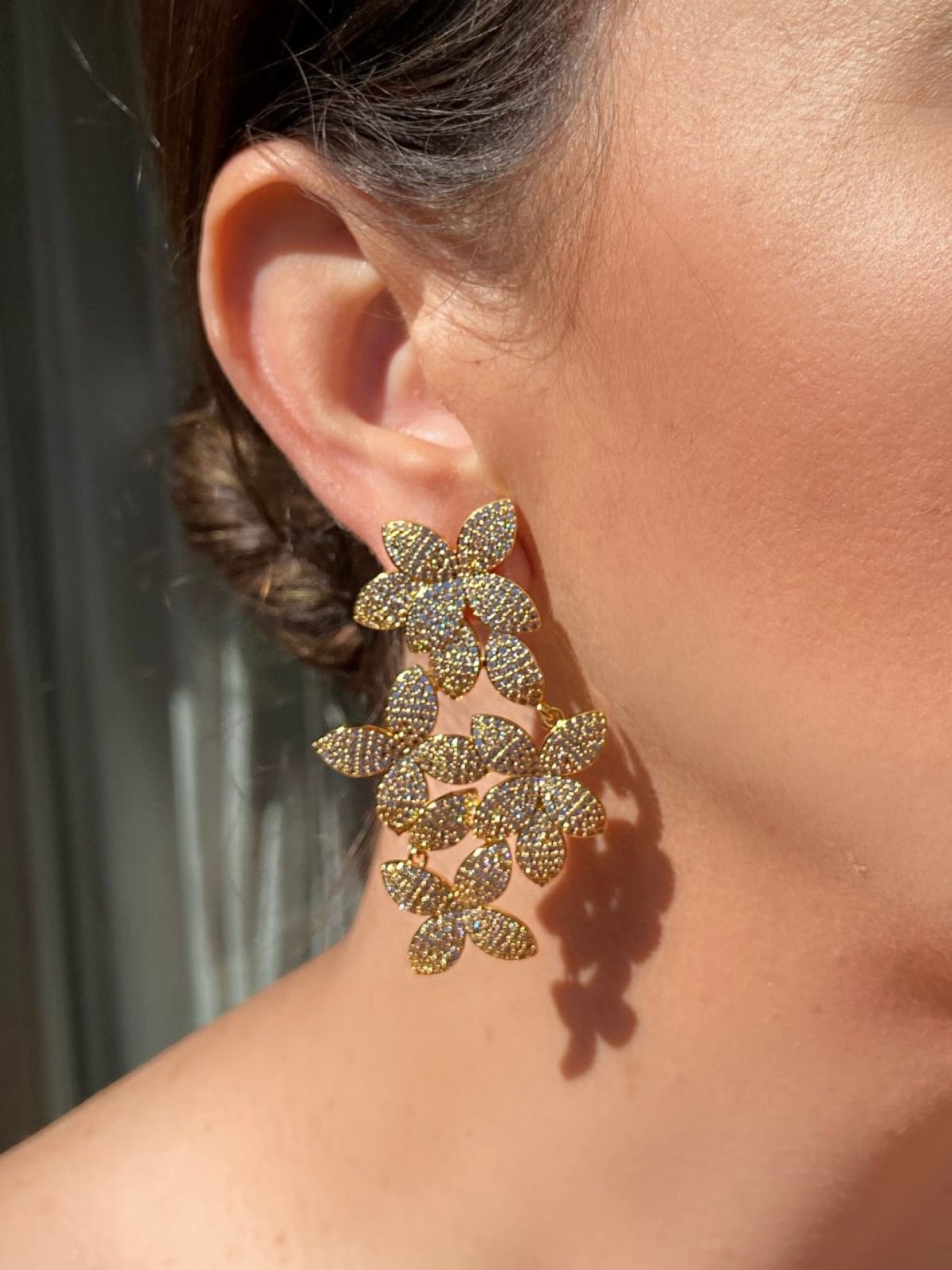 Brinco Flores Dourado