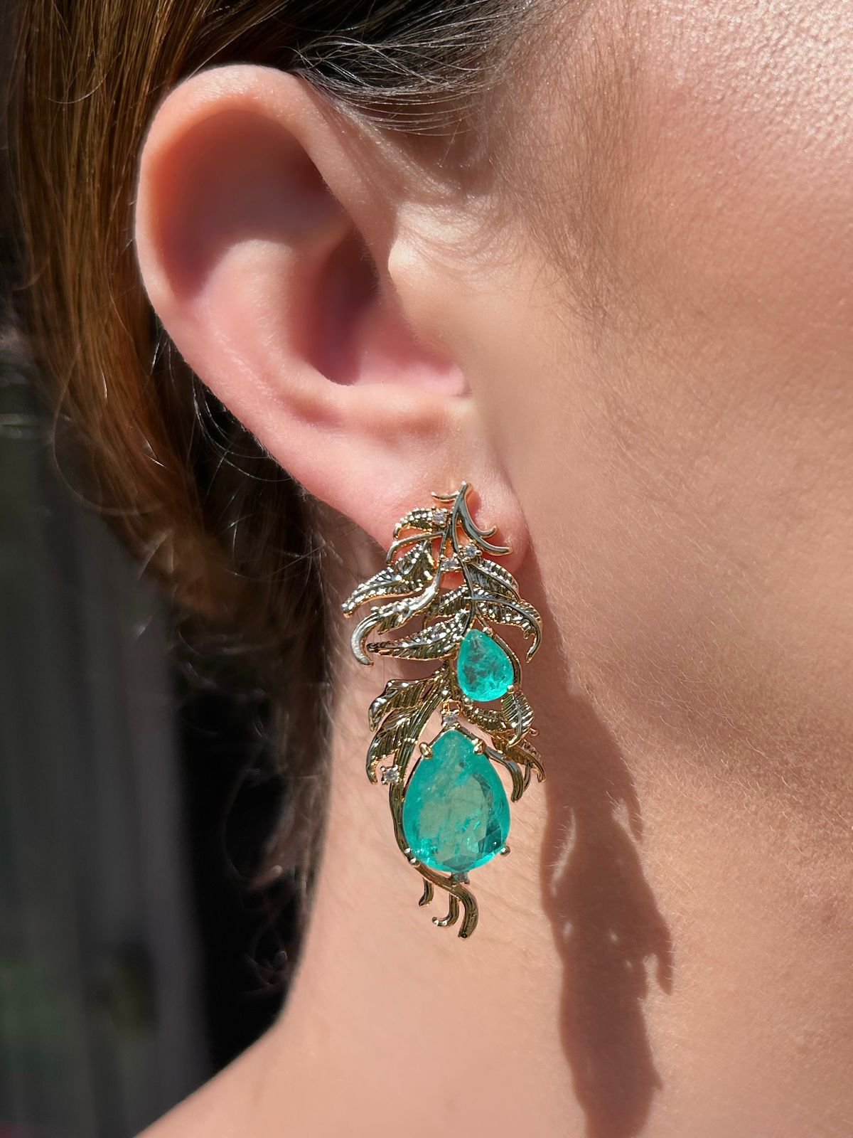 Brinco Folhagem Pedra Turmalina