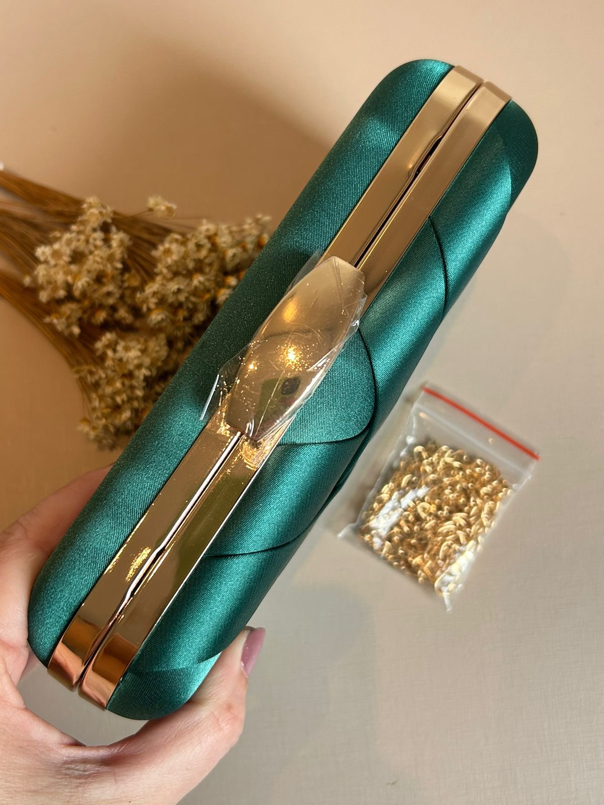 Clutch Retangular Acetinada Verde Esmeralda