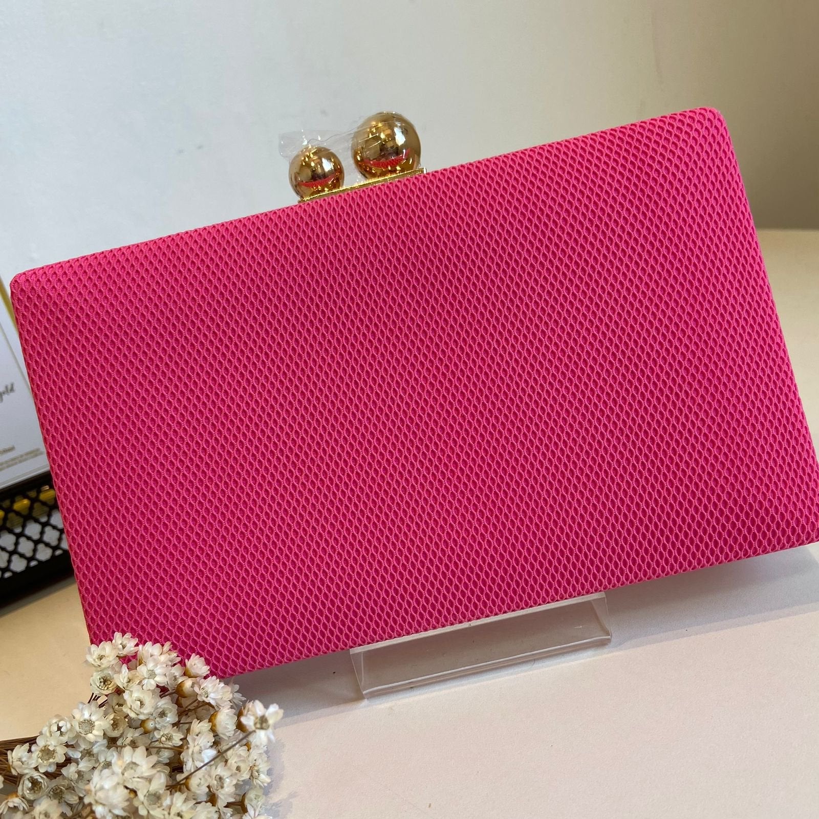 Clutch pink fecho duas esferas metal dourado