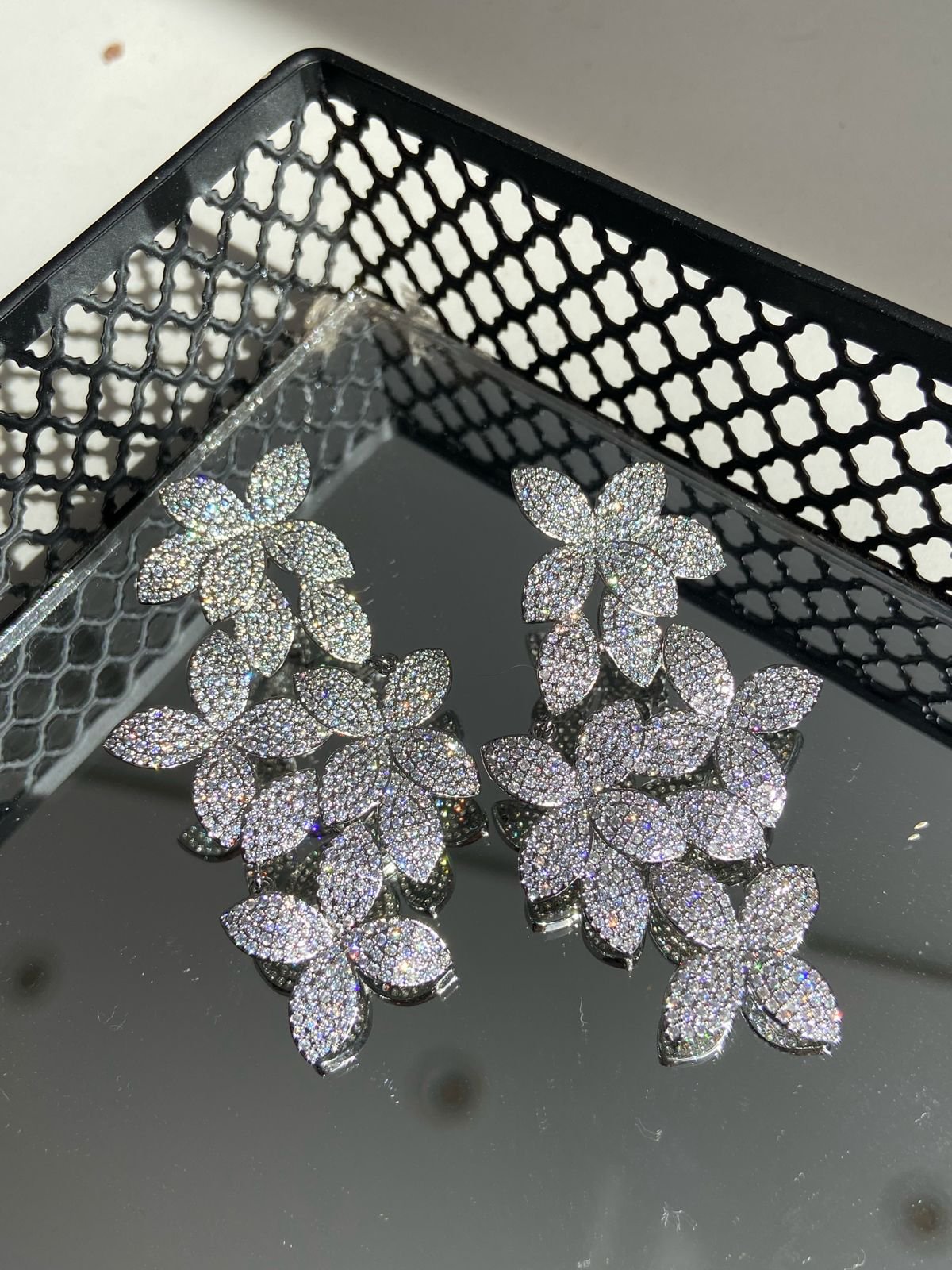 Brinco Flores Prateado