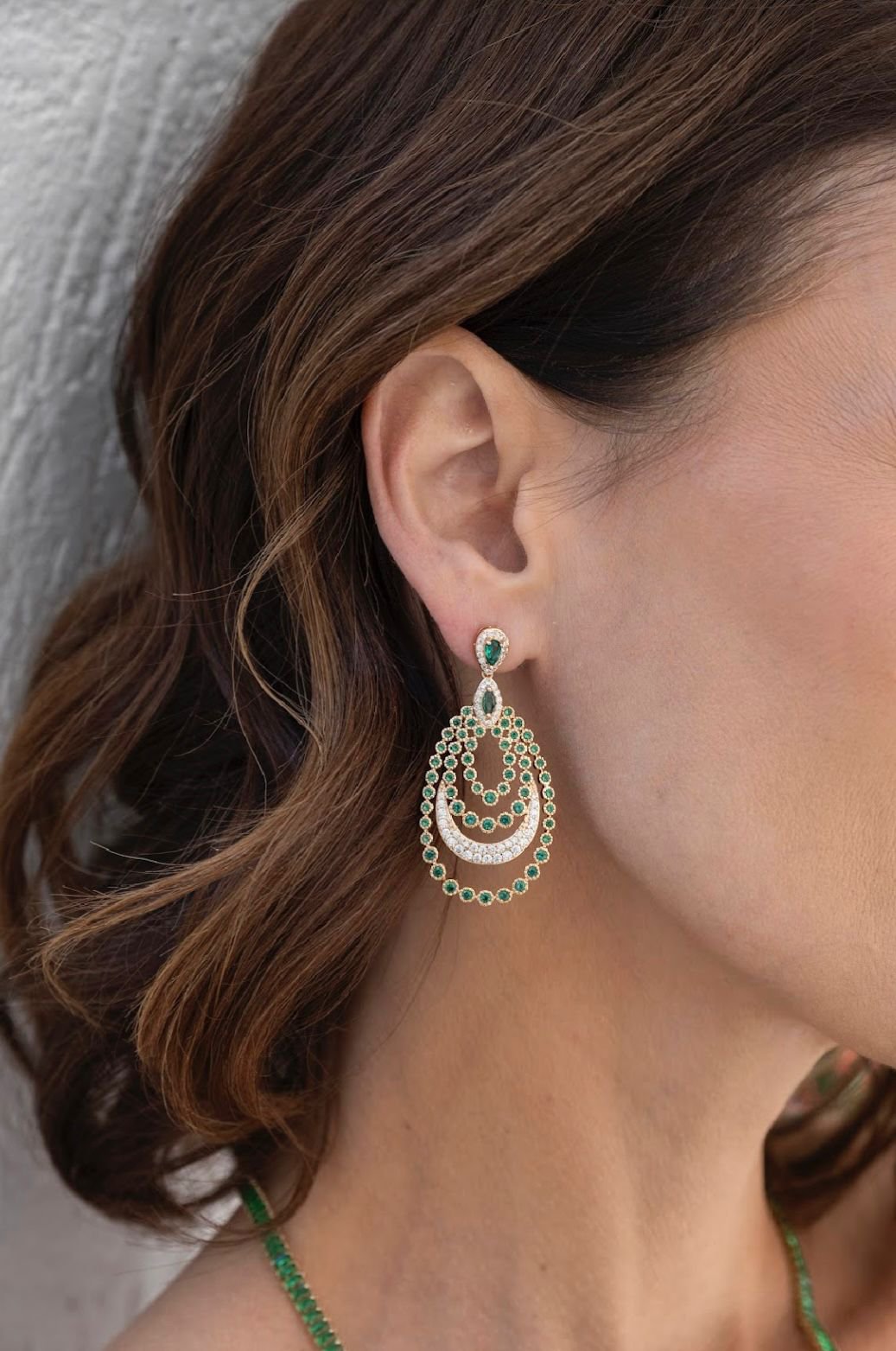 Brinco Luxo Pavão Verde Esmeralda Banho de Ouro