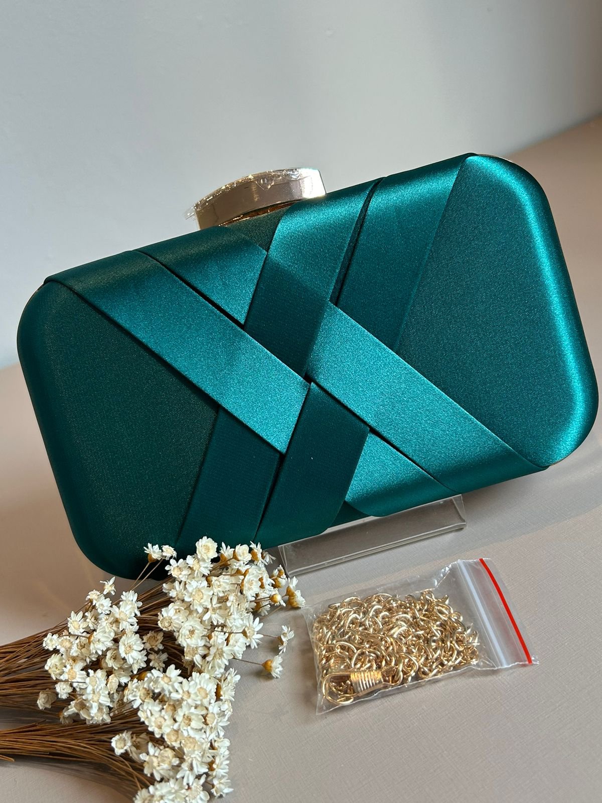 Clutch Retangular Acetinada Verde Esmeralda