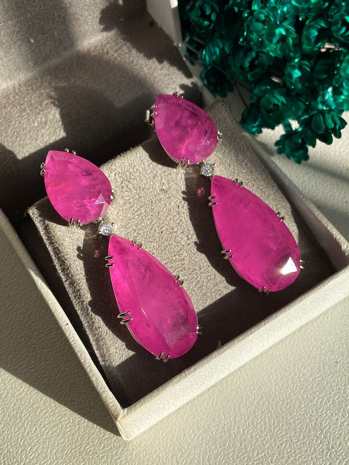 Brinco Duas Gotas Safira Pink