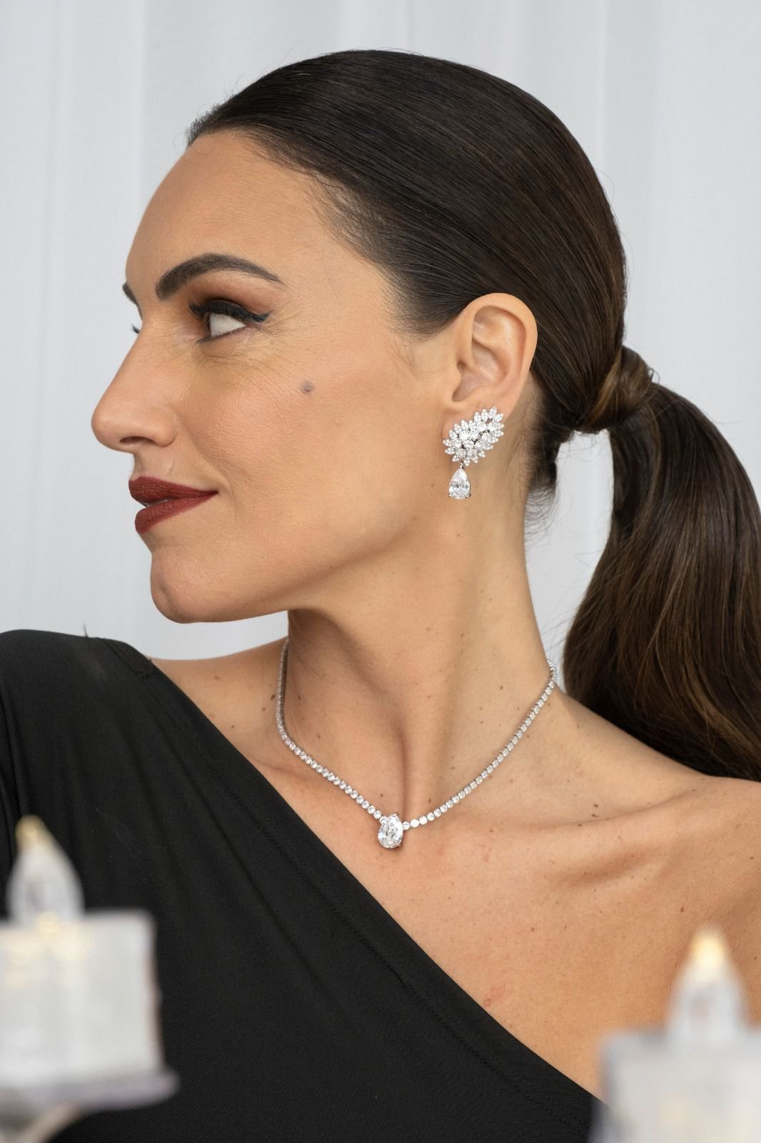 Brinco EarCuff Gota Luxo Zircônia Prateado