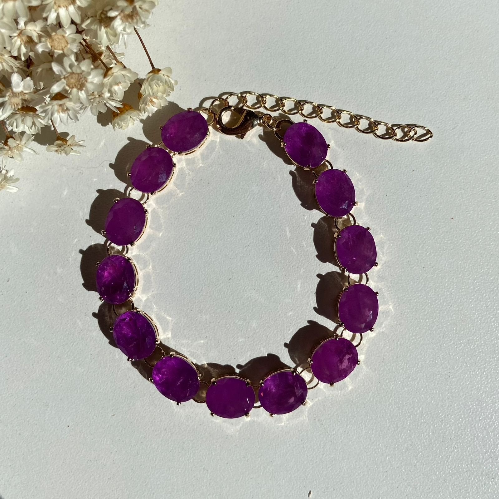 Pulseira Rivieira Pedras Ovais UltraVioleta Banho Ouro