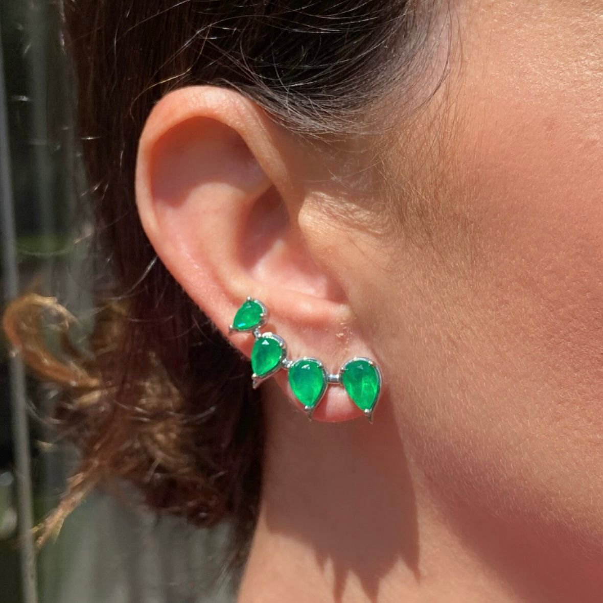EarCuff Gotas Verde Esmeralda Ródio Branco