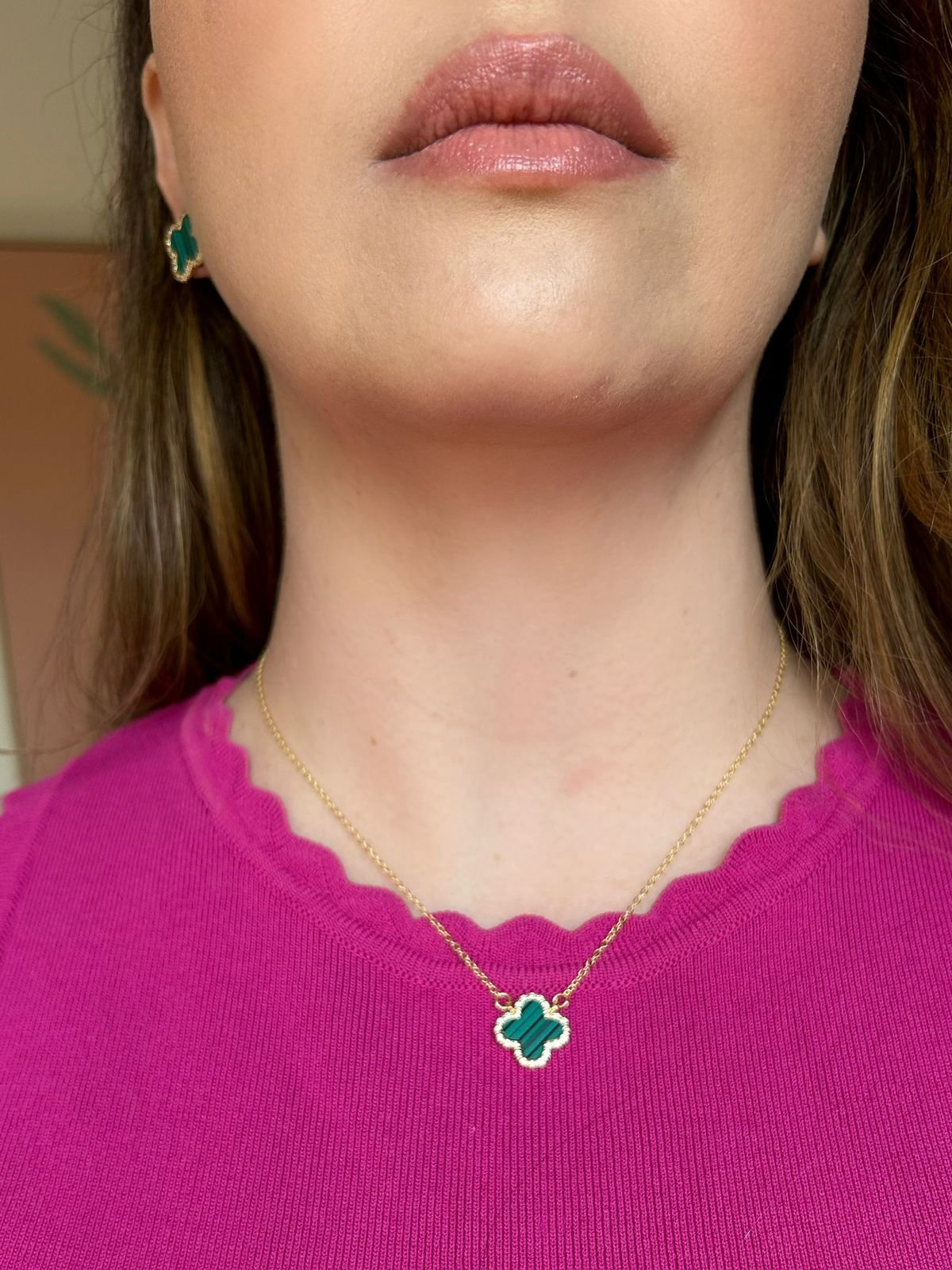 Conjunto Brinco e Colar trevo Malaquita Ouro