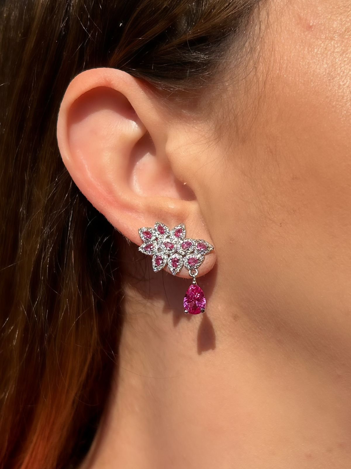 Brinco EarCuff Gota Safira Pink Ródio Branco