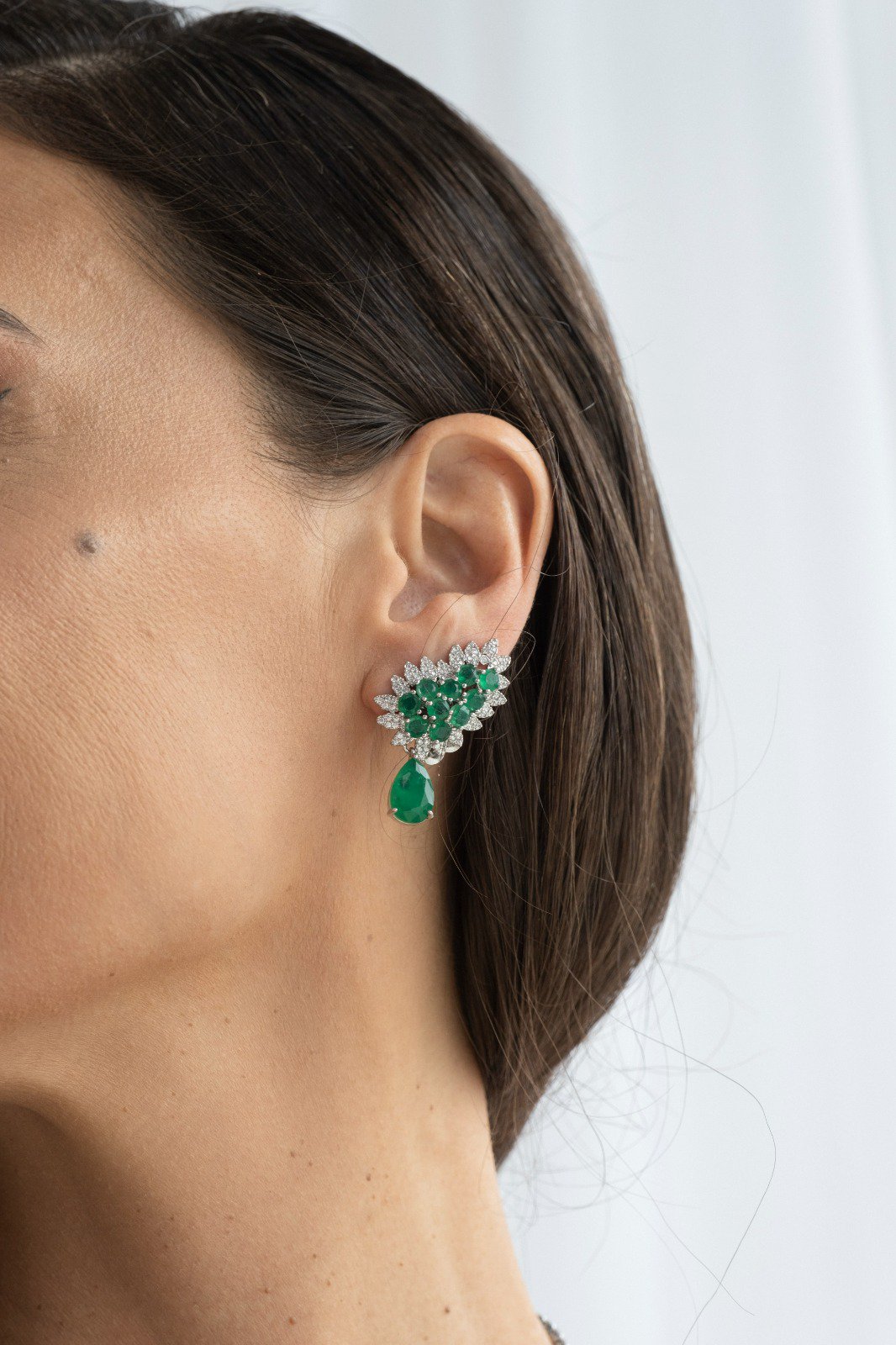 Brinco EarCuff Gota Luxo Verde Esmeralda Prateado
