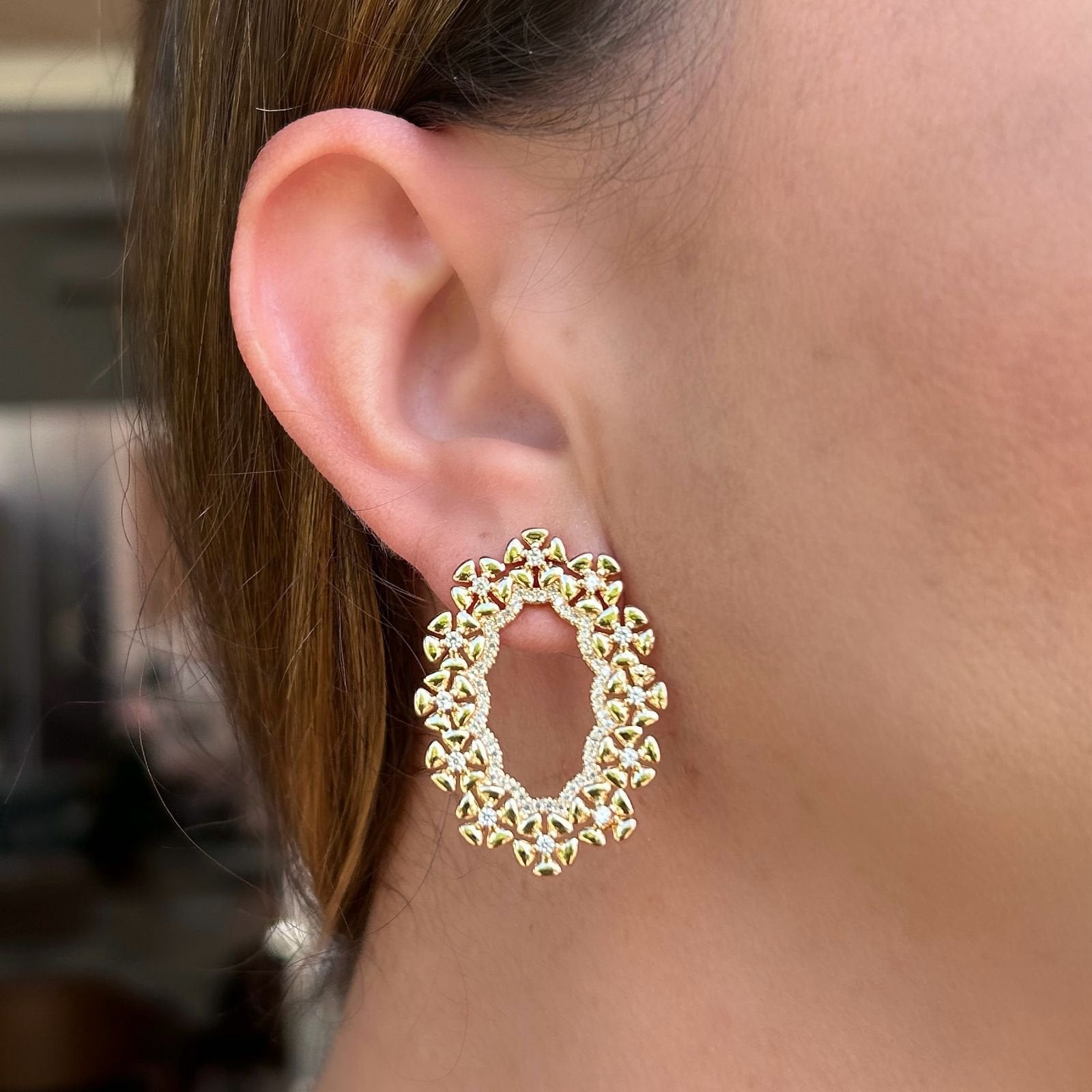 Conjunto Brinco e Anel Oval Dourado