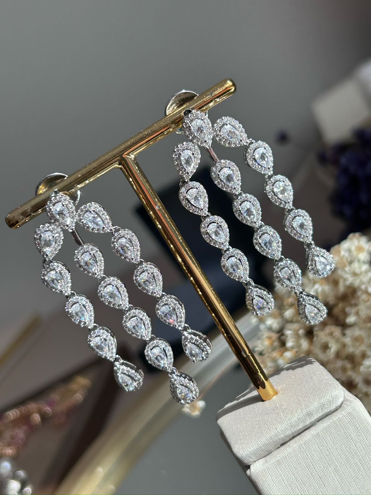 Brinco Cascata Luxo Prateado