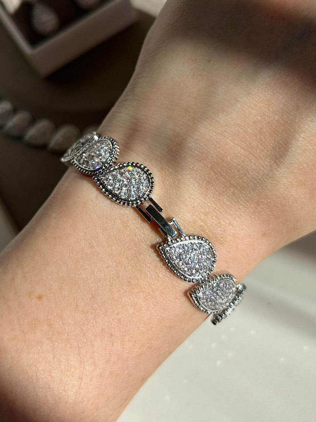 Conjunto 4 Peças Luxo Brinco Colar Pulseira E Anel