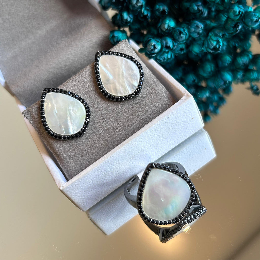 Conjunto Brinco e Anel Madre Pérola Ródio Negro