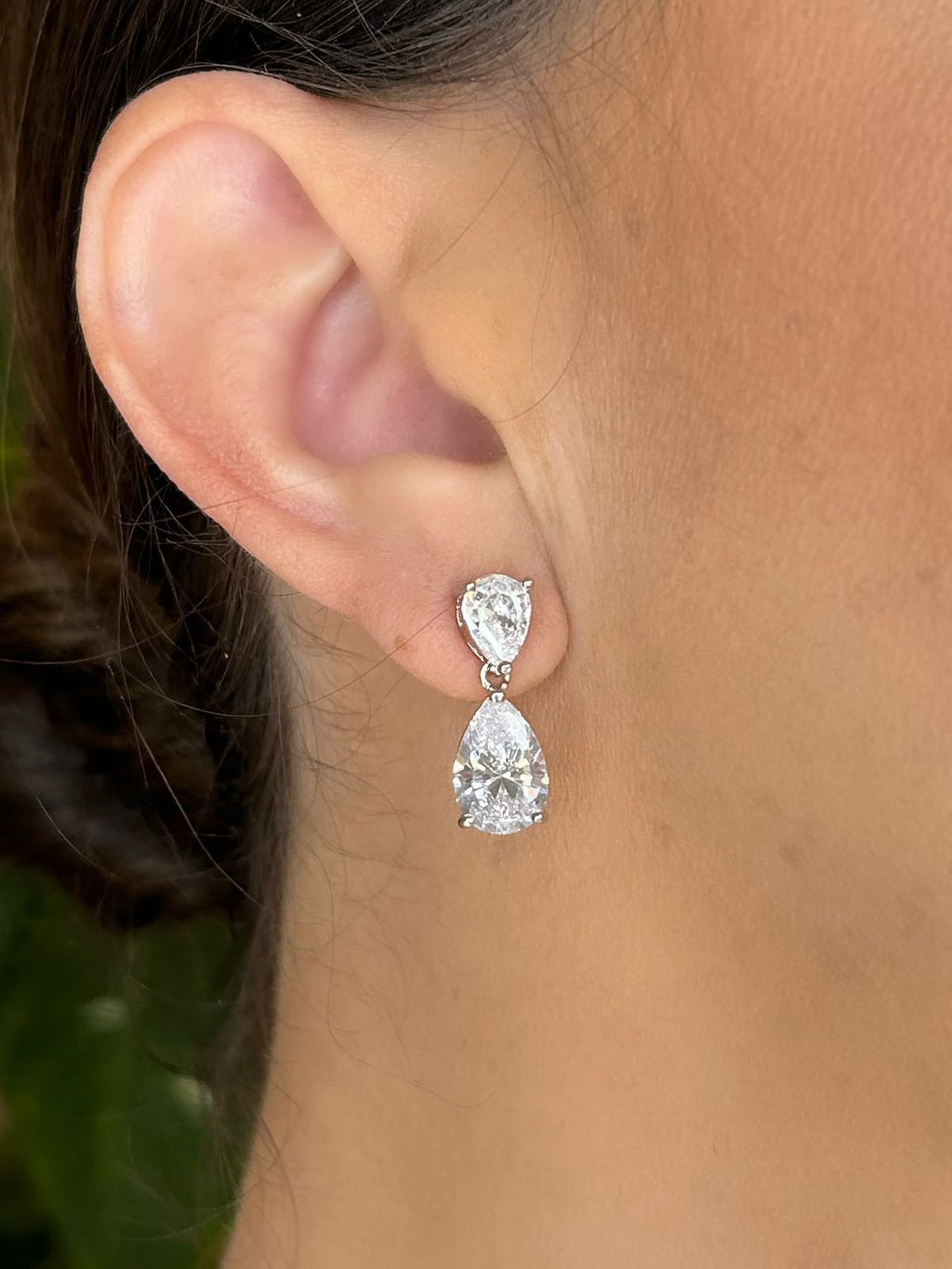 Brinco Duas Gotas Cristal Rodio Branco