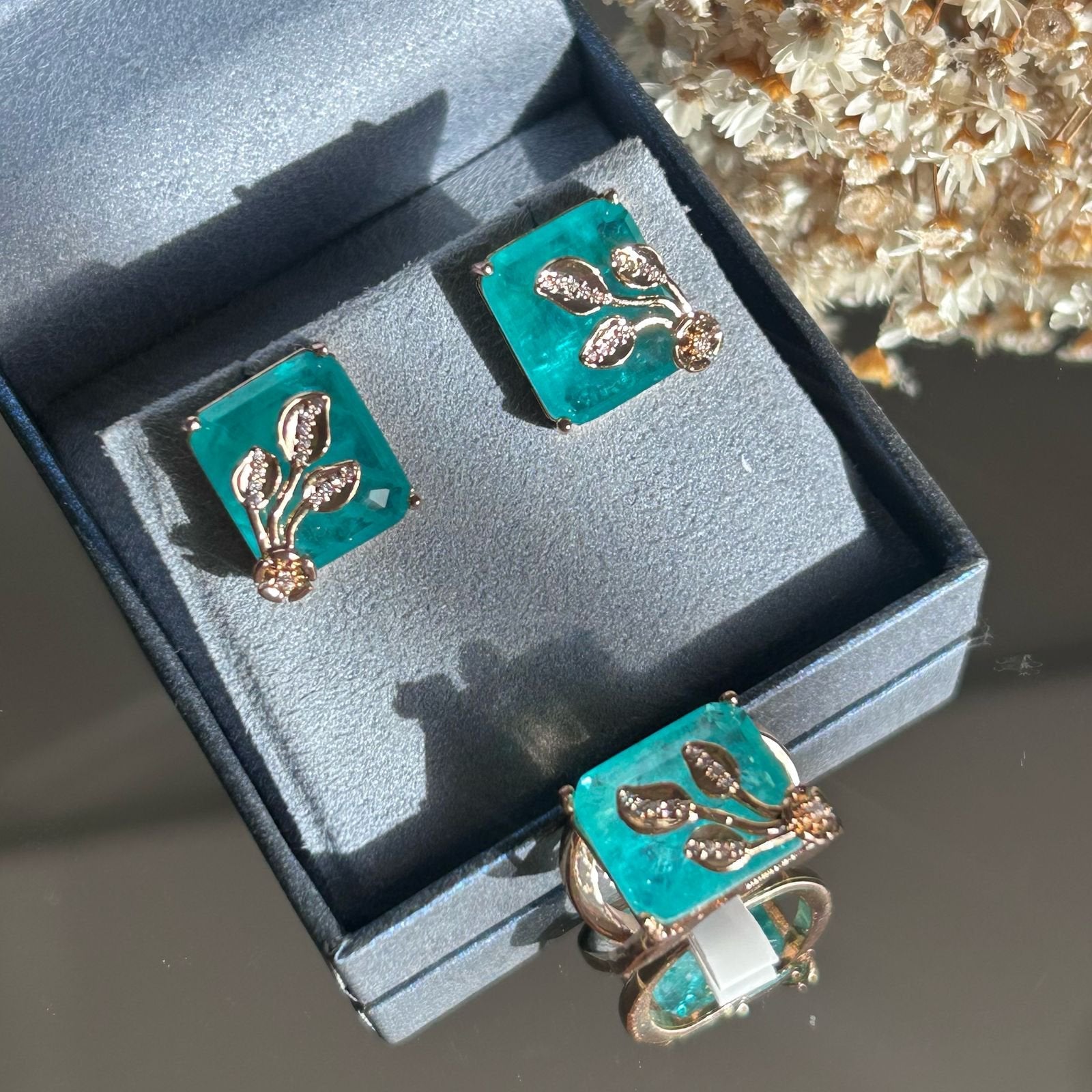 Conjunto Brinco e Anel Quadrado Turmalina Dourado