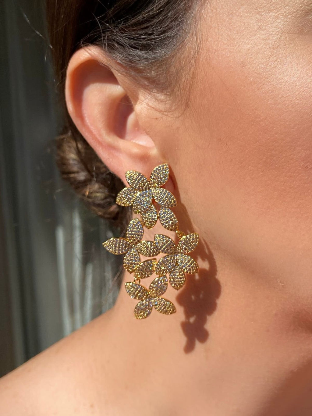 Brinco Flores Dourado