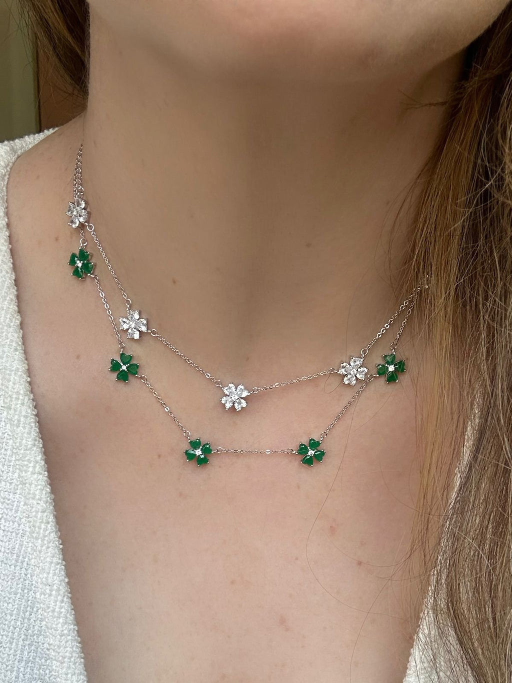 Conjunto Brinco e Colar Trevo Coração Verde Esmeralda