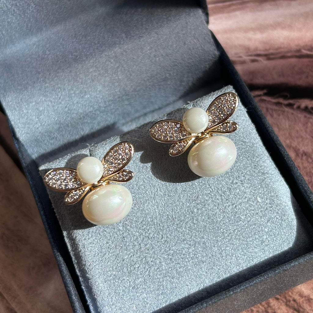 Brinco Vespa Pérola Shell