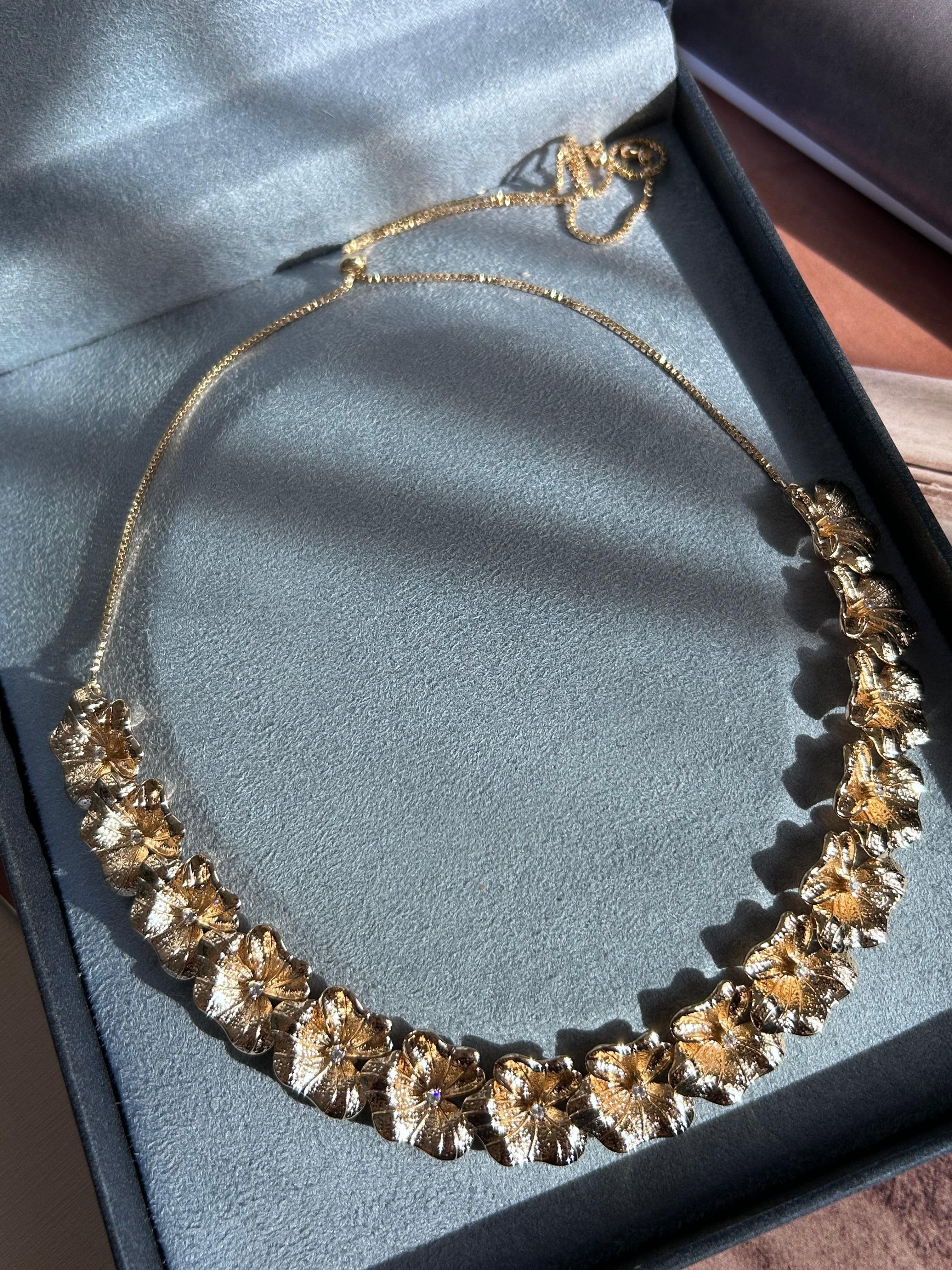 Conjunto Brinco, Colar e Anel Flores