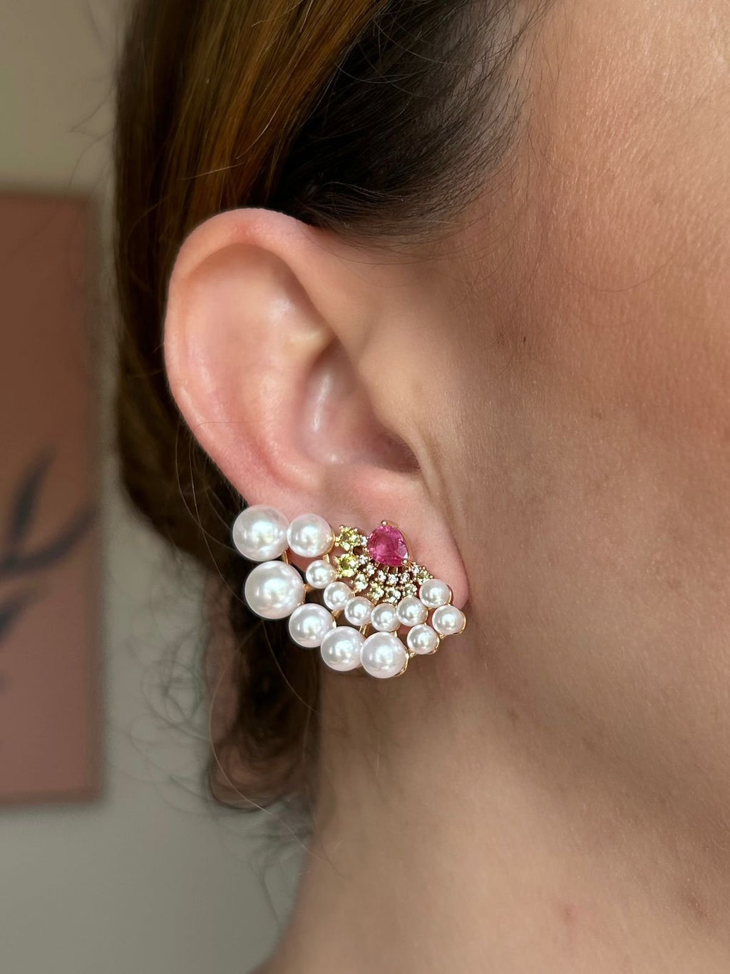 Brinco Leque de Pérolas Pedra Safira Rosa