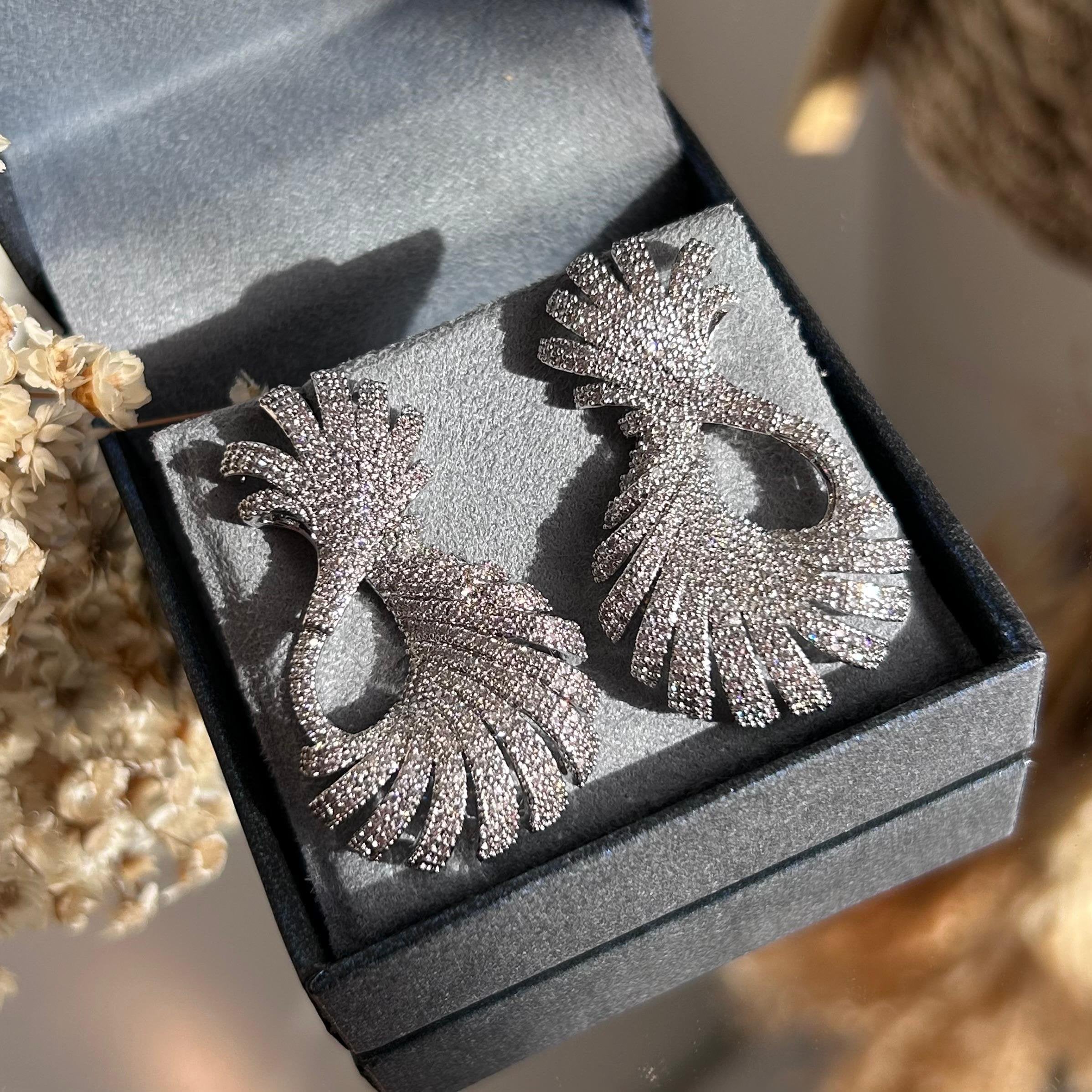 Brinco Infinit Prateado