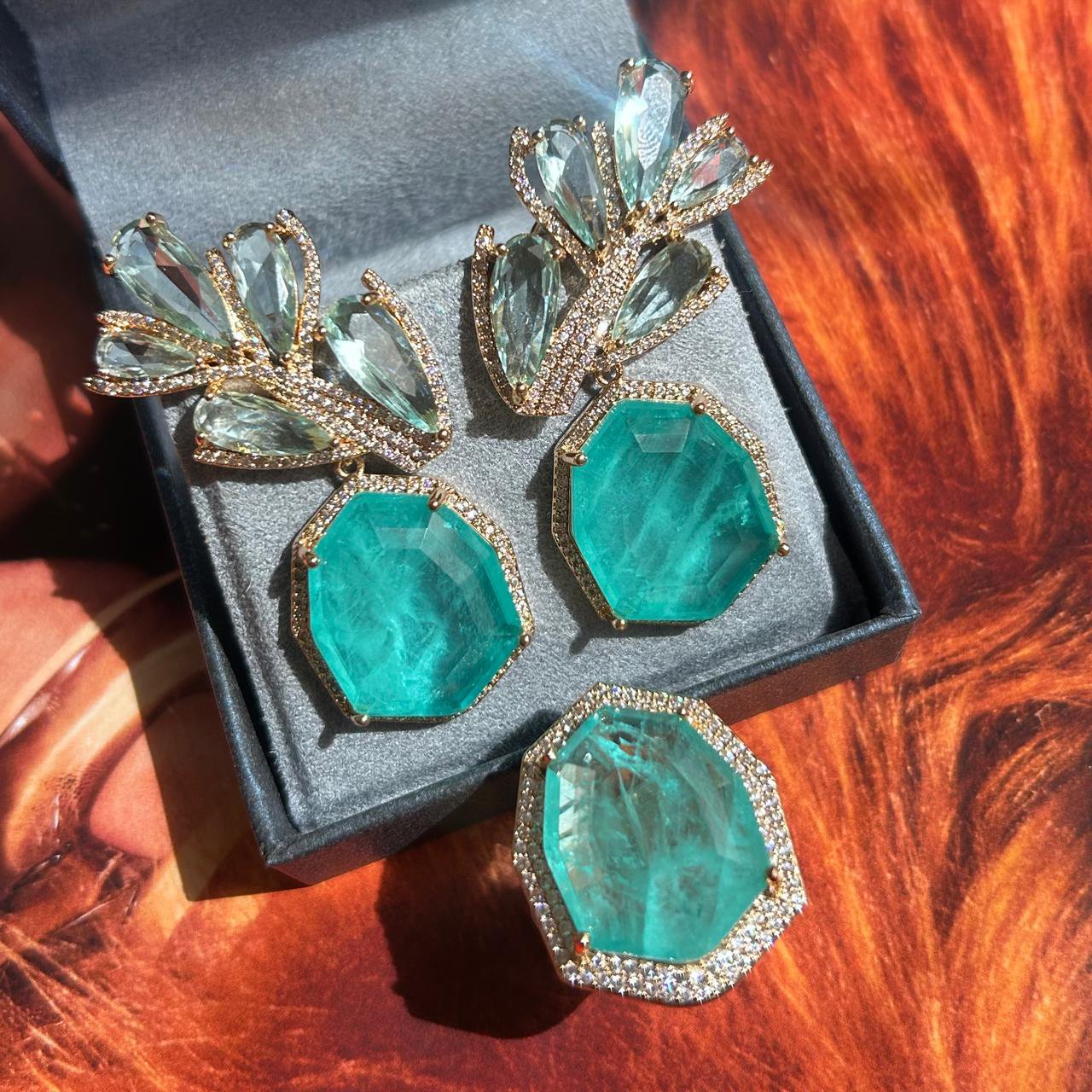 Conjunto Brinco e Anel Luxo Turmalina