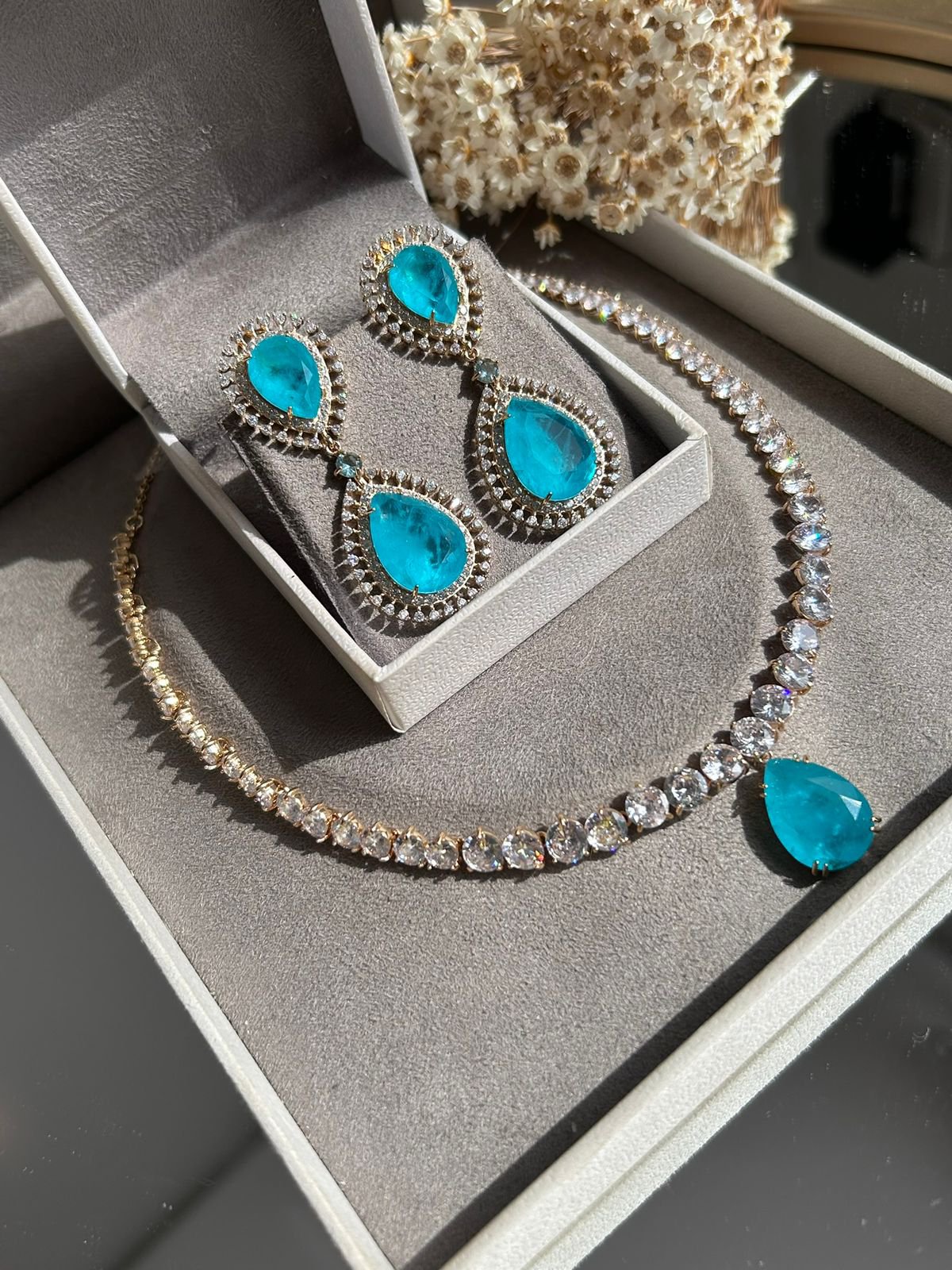 Conjunto Luxo Brinco e Colar Turmalina Azul