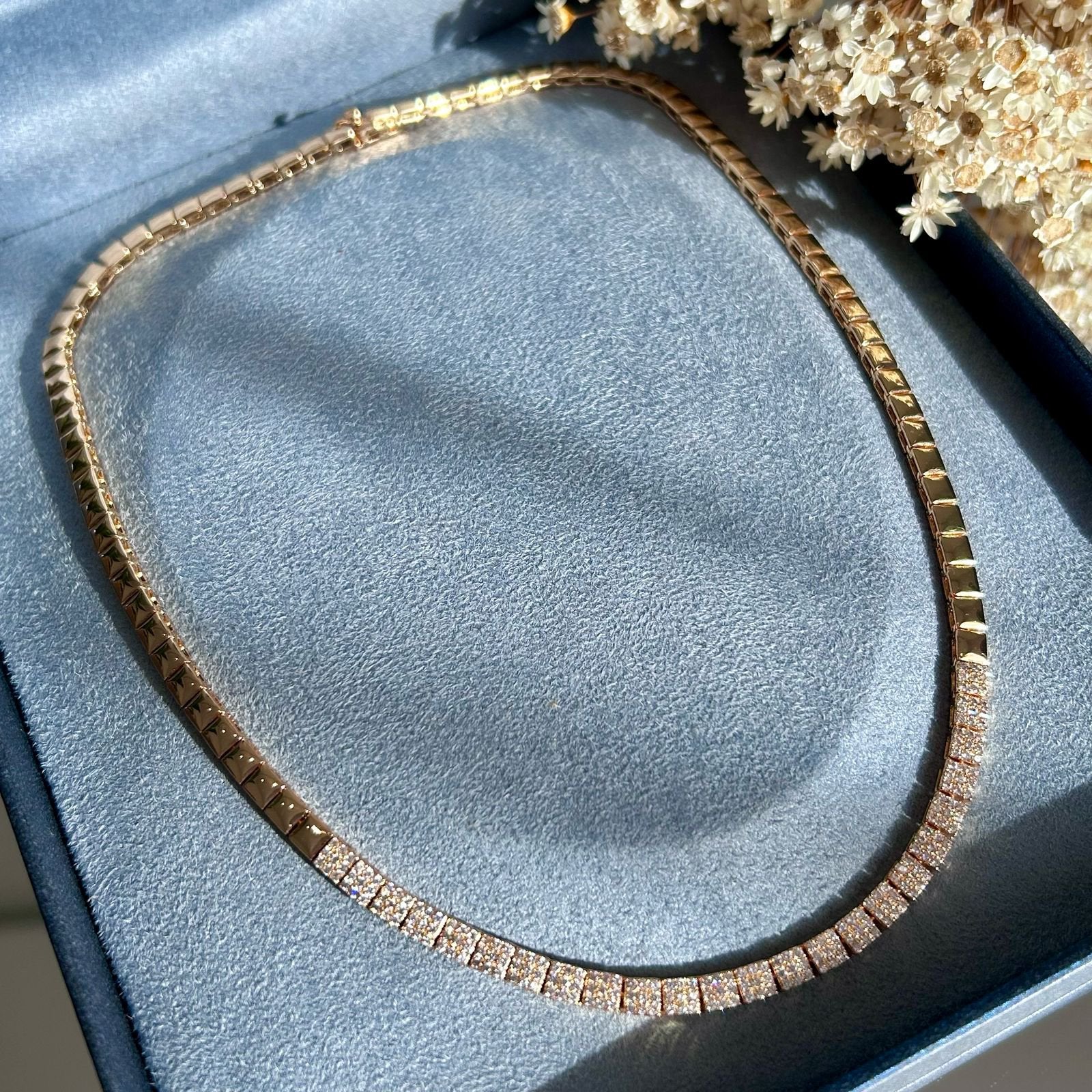 Colar Riviera Square Micro Cravação Dourado.