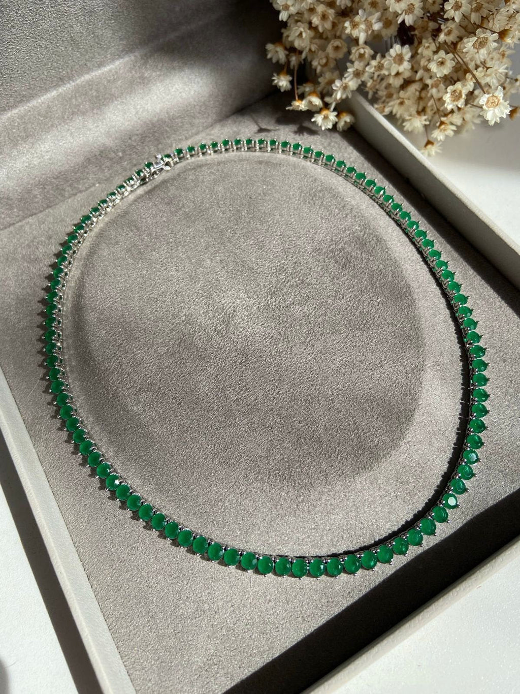 Riviera 3 Garras Verde Esmeralda Prateada