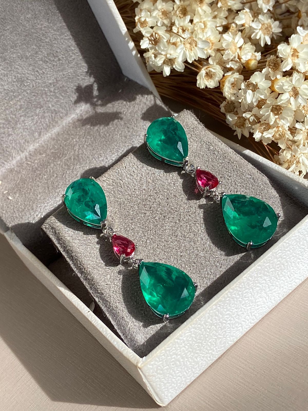 Brinco Gota Verde Esmeralda e Pink Ródio Branco