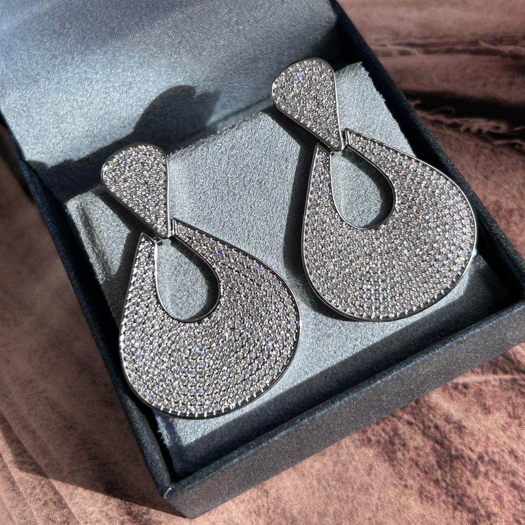 Brinco Duas Gotas Cravação Prateado