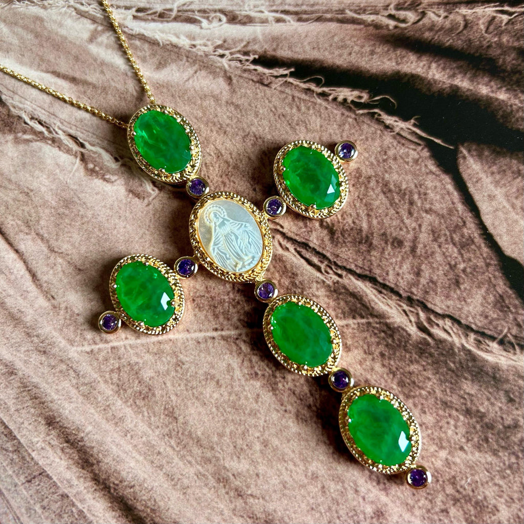 Colar Crucifixo NSra Verde Esmeralda