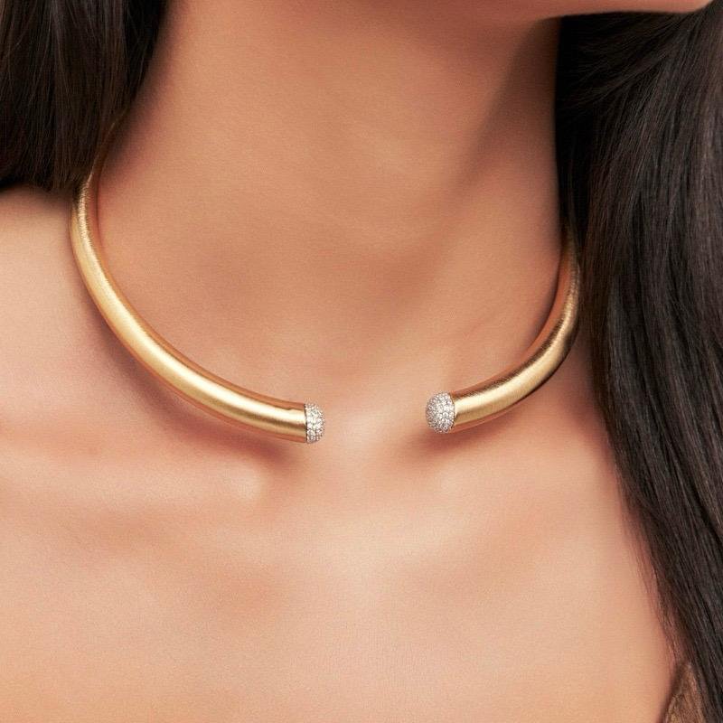 Colar Aro Rígido Ouro Acetinado