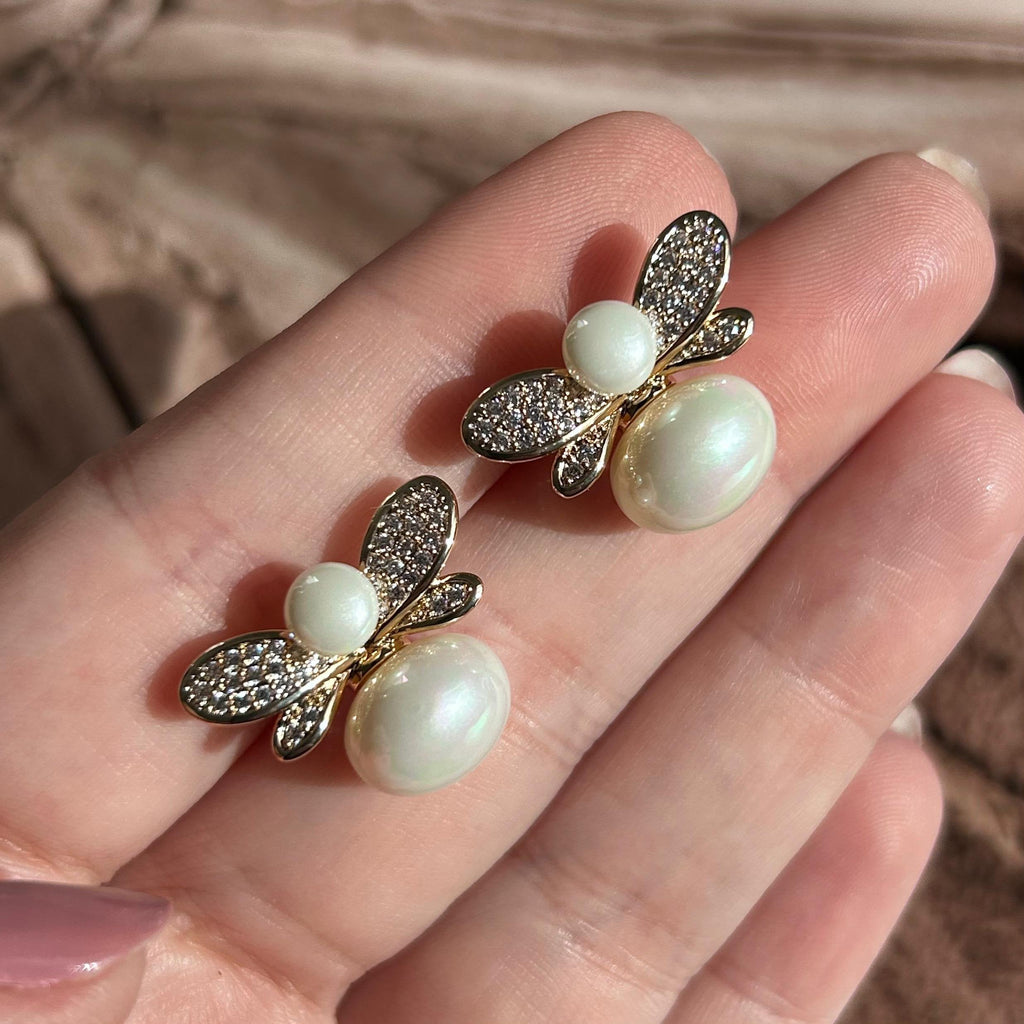 Brinco Vespa Pérola Shell