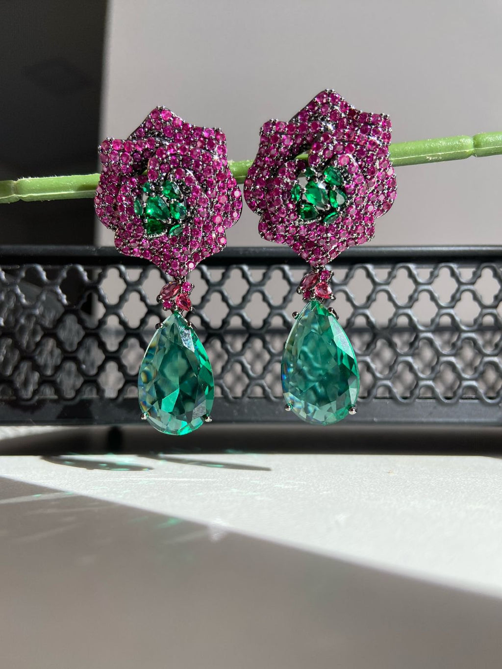 Brinco Rose Pink e Gota Verde