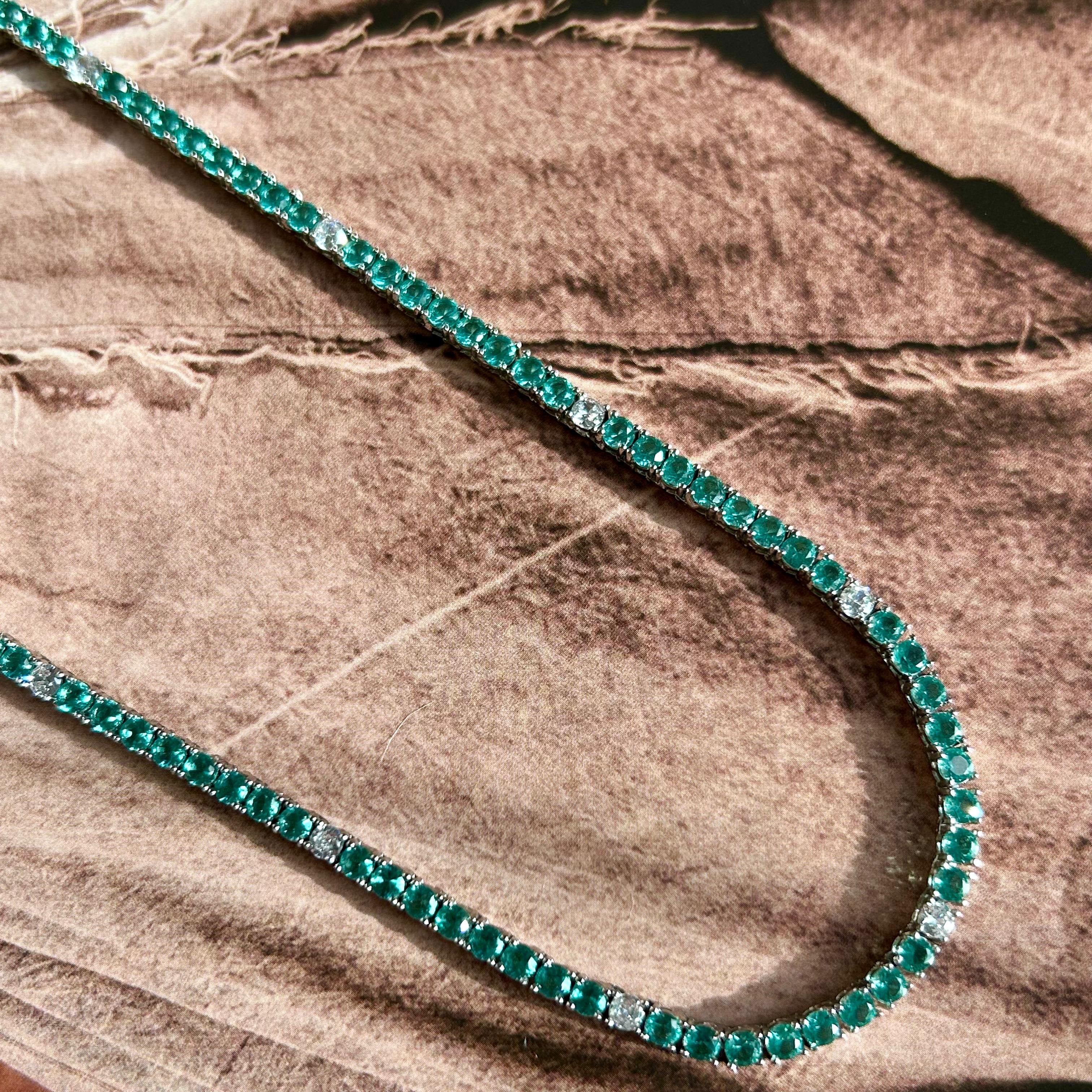 Colar Riviera 4 Garras Mesclada Turmalina