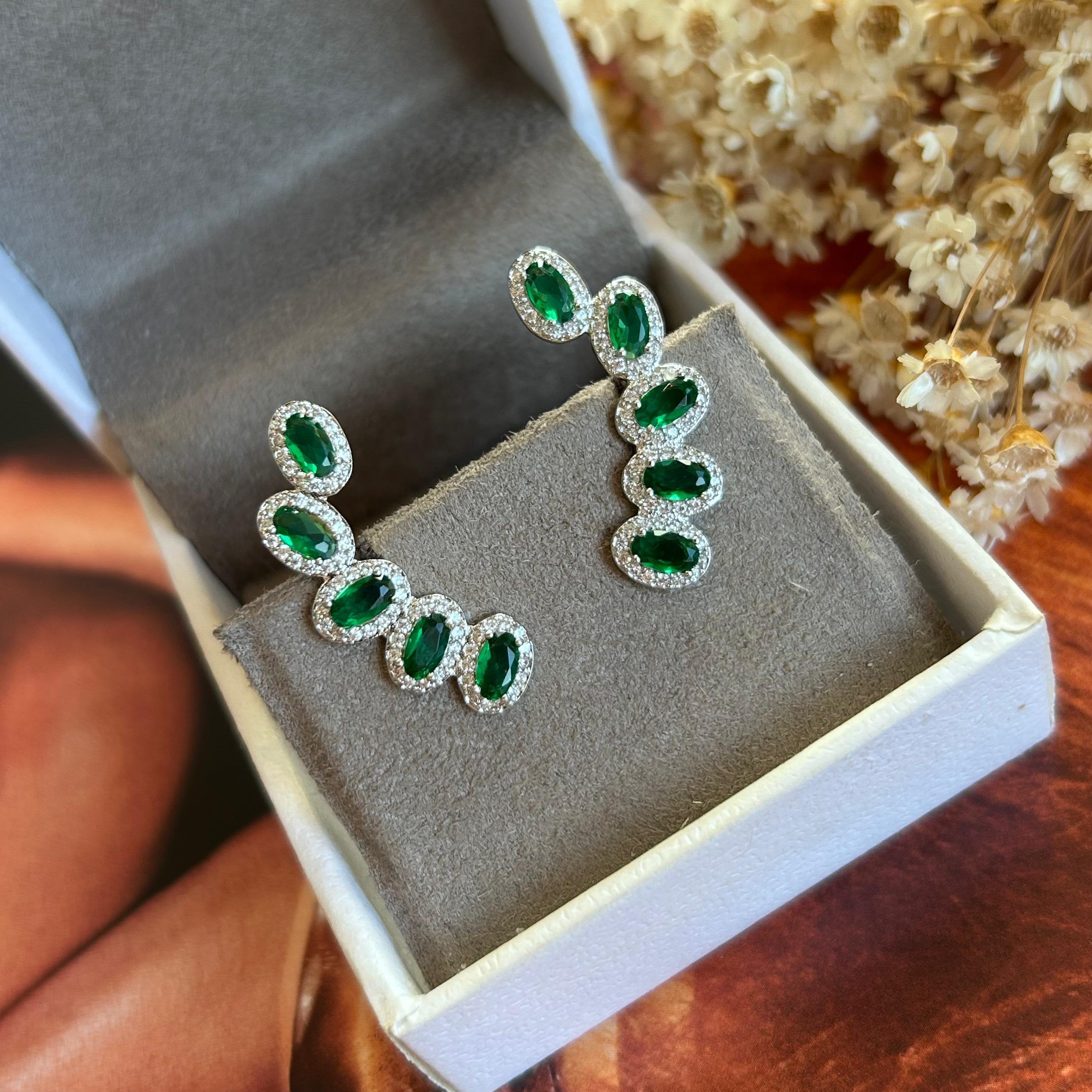 EarCuff Pedras Ovais Verde Esmeralda