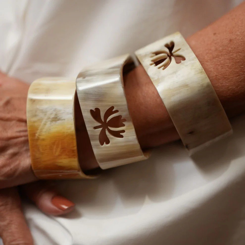 Bracelete Luxo Quadrado Horn