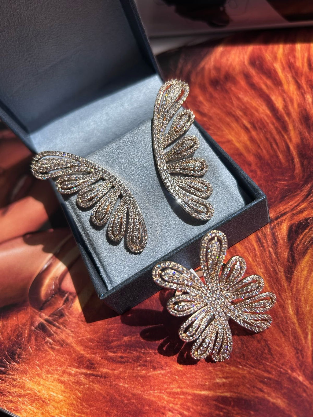 Conjunto Brinco e Anel Asas Dourado