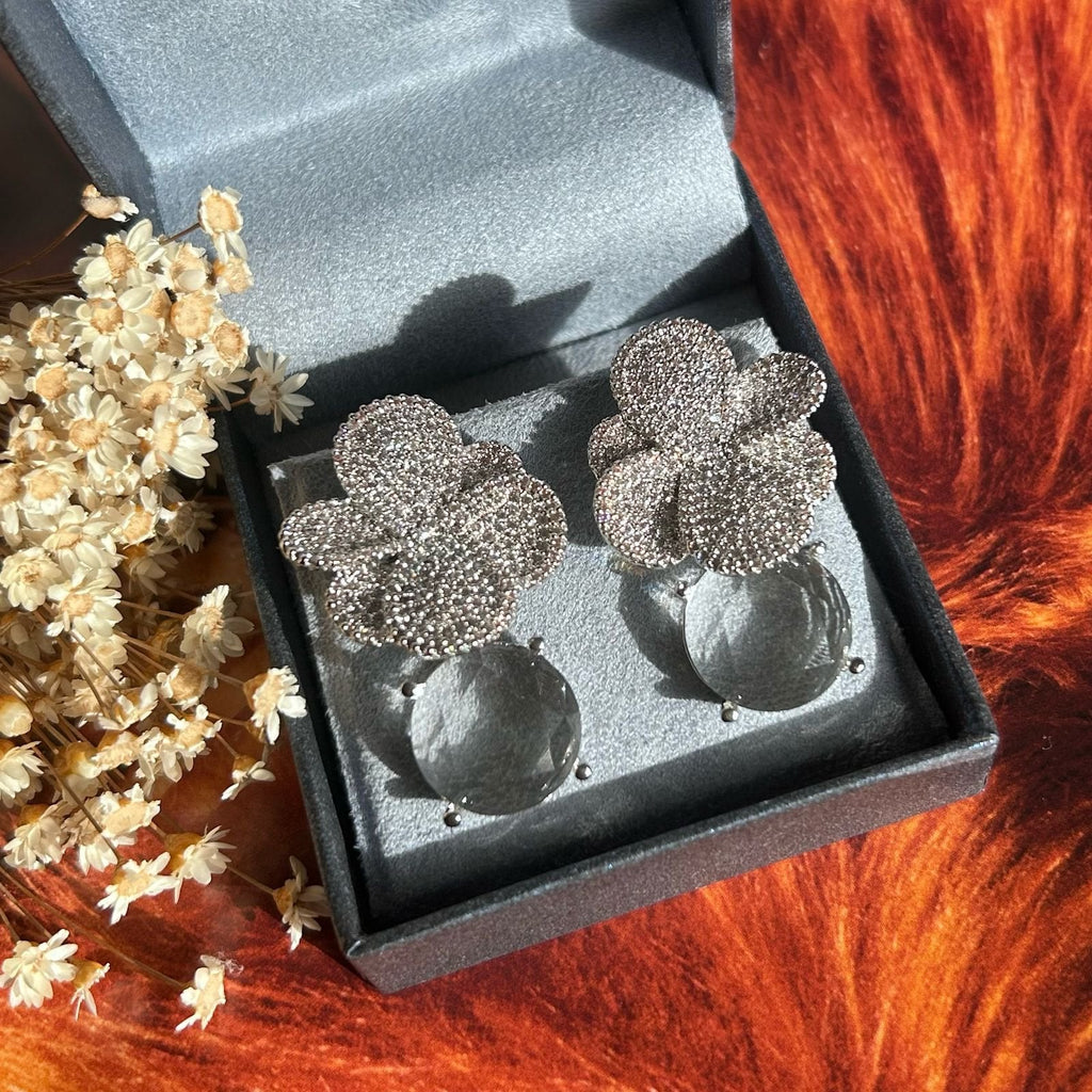 Conjunto Brinco e Anel Flor Cravejada Prateado