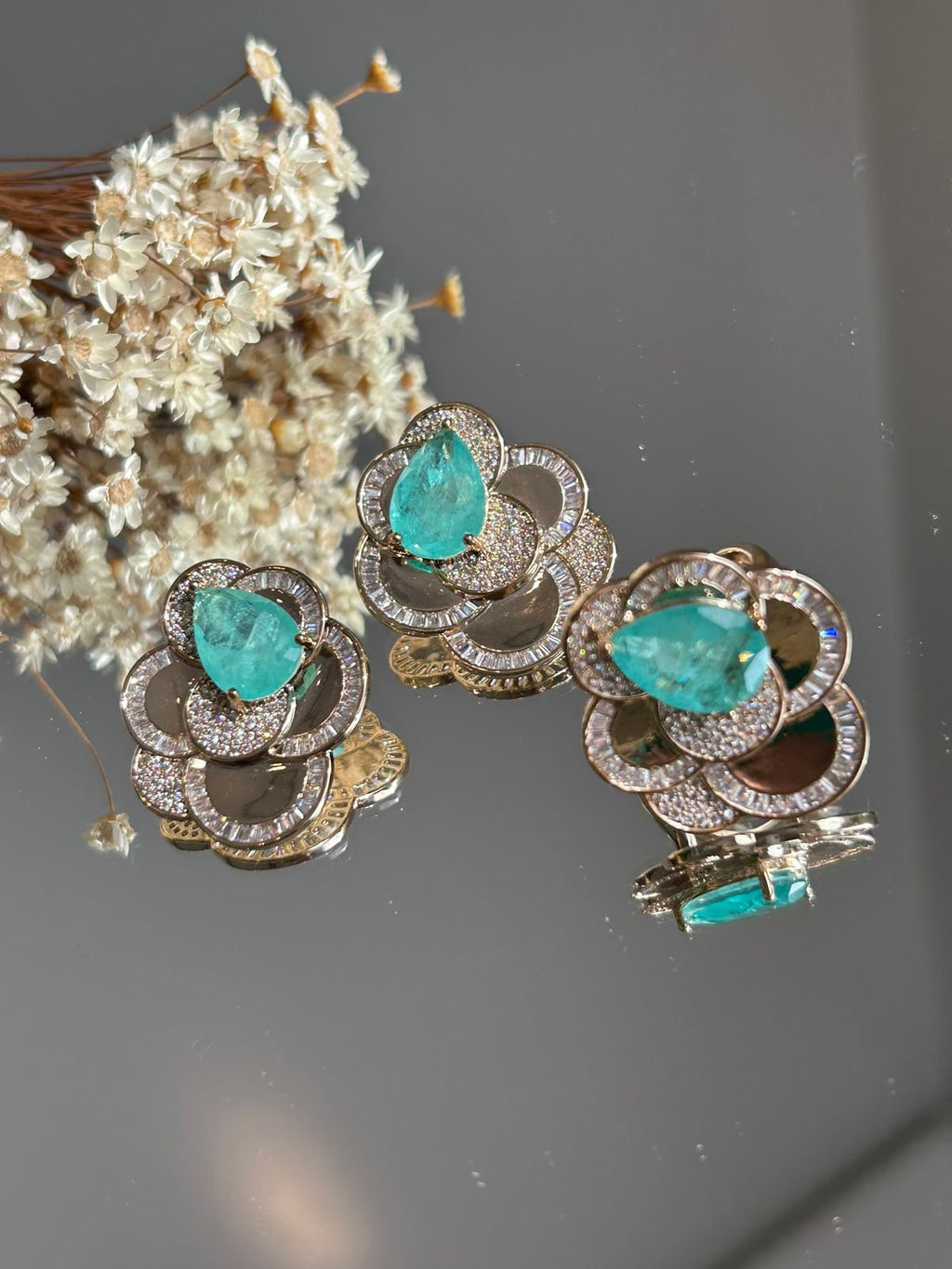 Conjunto de Brinco e Anel Camadas Pedra Turmalina