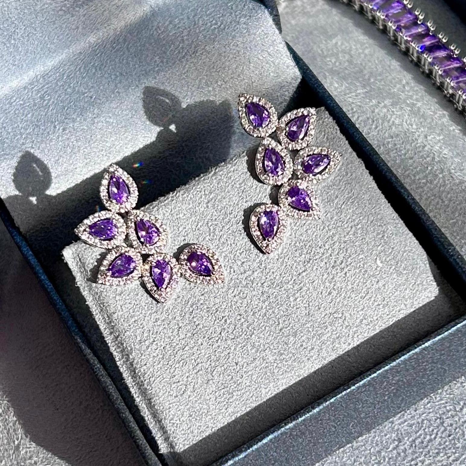 Brinco EarCuff Folhas Ametista Banho de Ródio Branco