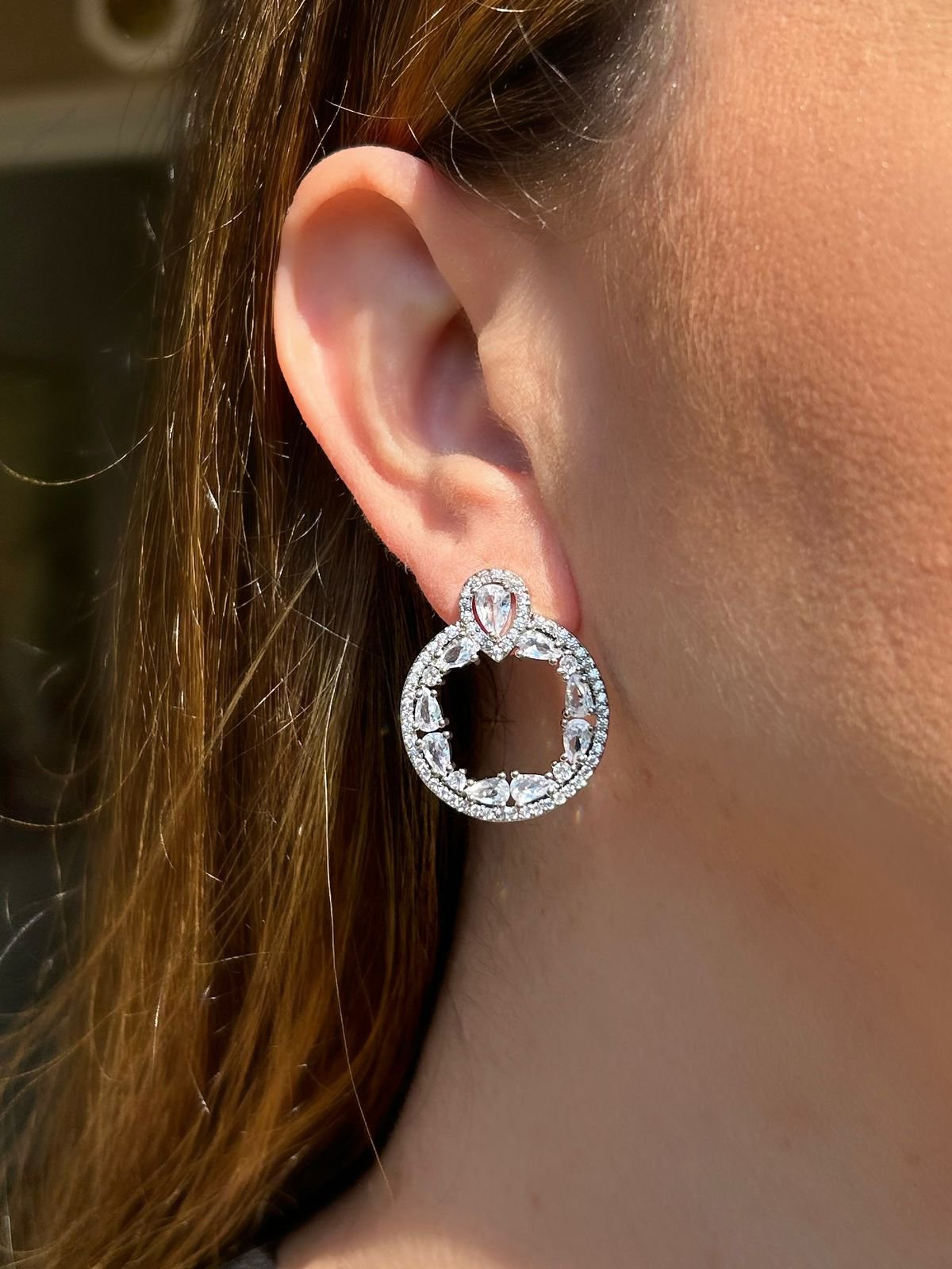 Brinco Cristal Redondo Ródio Branco