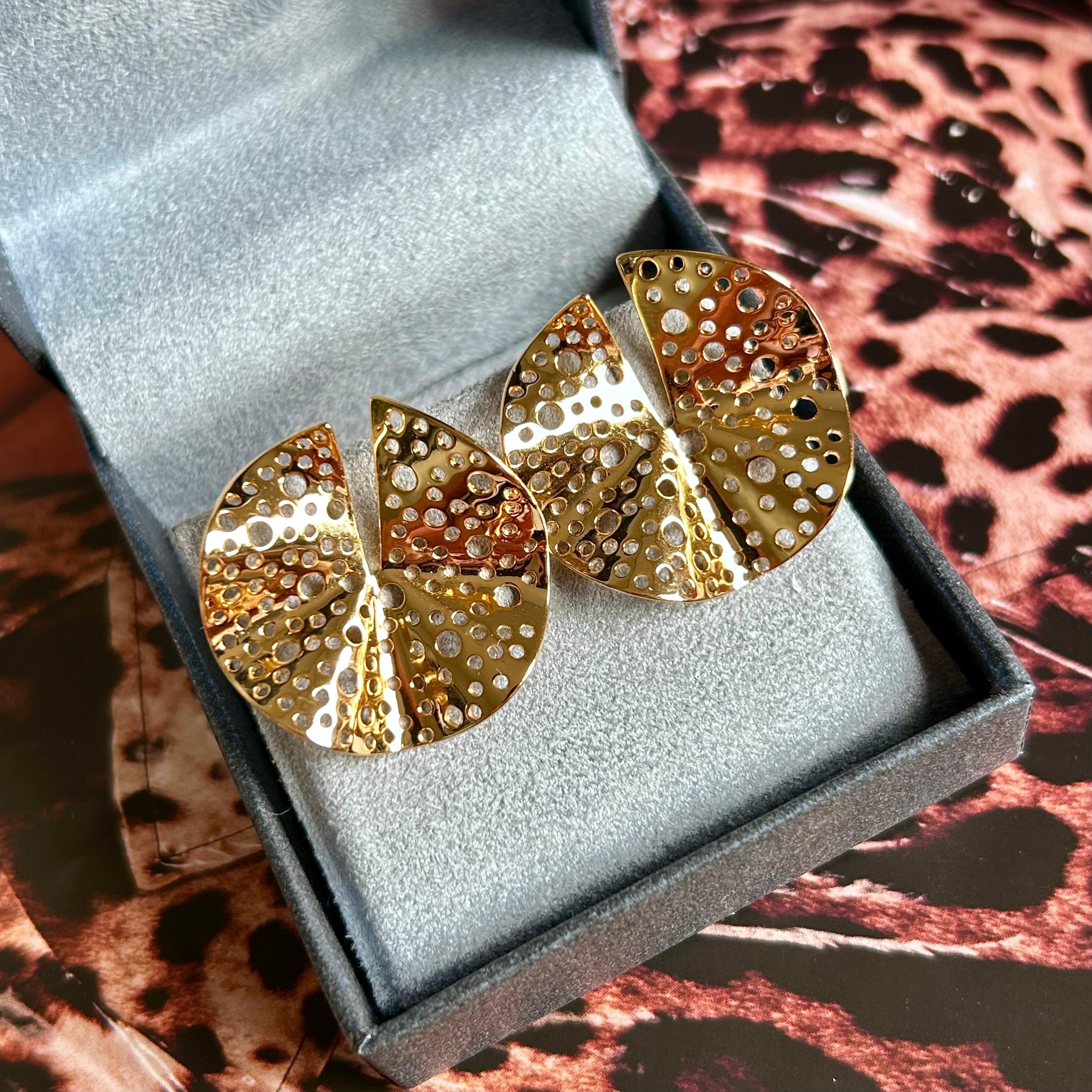 Brinco Dancing Days Dourado