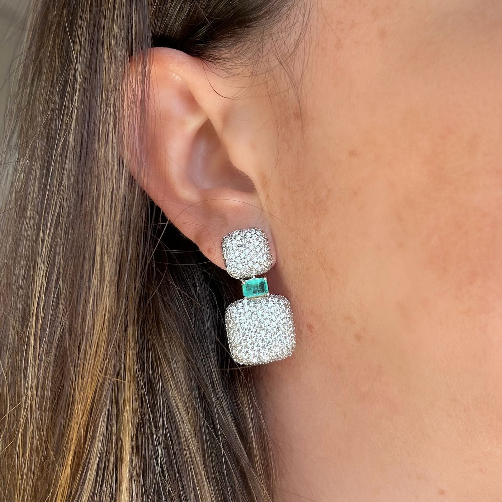 Brinco Turmalina Cravejado Prateado