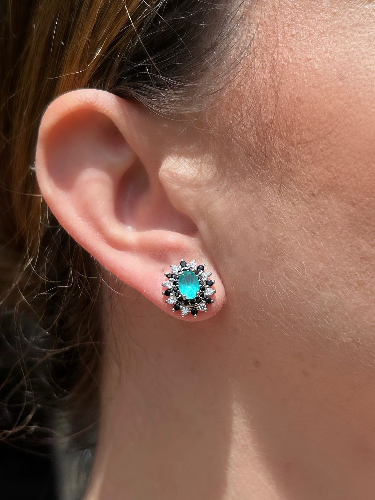 Conjunto Oval Detalhe Zircônia Negra Pedra Turmalina Leitosa